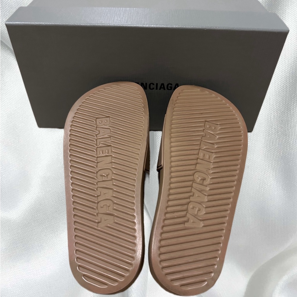 Gently Worn Balenciaga Pool Slide Rubber Logo Slip On Beige/ Black C 37 / US 6.5 - Picture 9 of 11